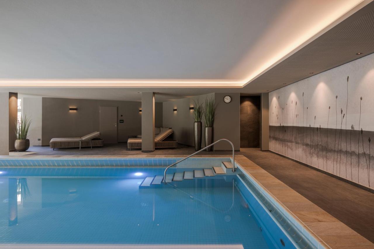 Hotel Theresia San Leonardo in Passiria Exterior photo