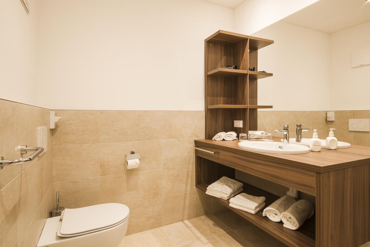 Hotel Theresia San Leonardo in Passiria Exterior photo